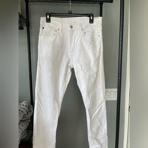 White Calvin Klein Slim fitting jeans 👖